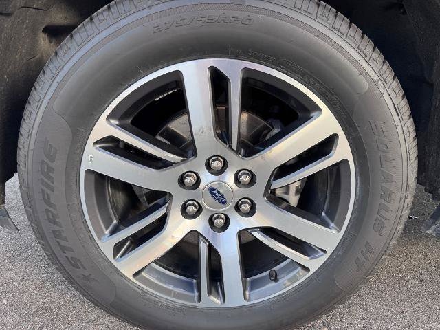 Certified 2024 Ford Expedition Max Limited AWD/4WD image 9