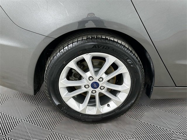 Certified 2019 Ford Fusion SE image 31