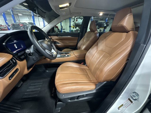 Used 2023 INFINITI QX60 Sensory w/ Vision Package AWD/4WD image 17