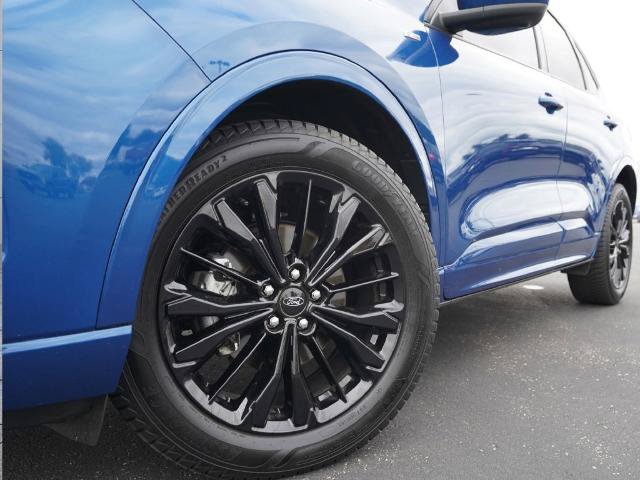 Certified 2023 Ford Escape ST-Line Elite AWD/4WD image 11