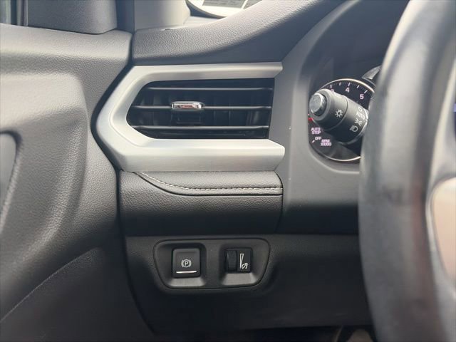 Used 2021 GMC Acadia SLT image 21