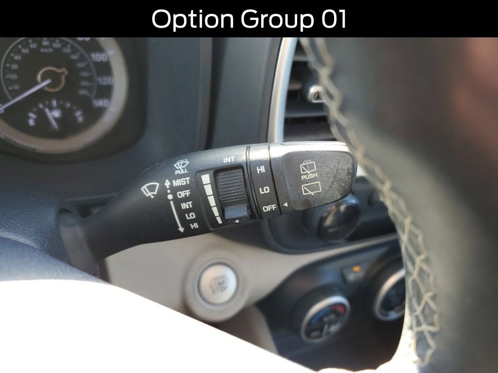 Used 2020 Hyundai Venue image 19