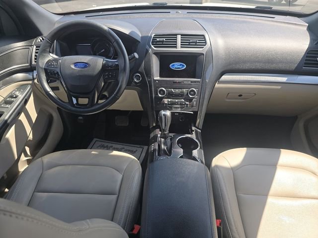 Certified 2019 Ford Explorer XLT w/ Equipment Group 202A AWD/4WD image 23
