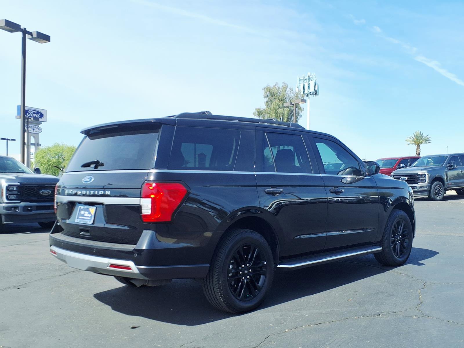 Certified 2023 Ford Expedition XLT RWD image 6