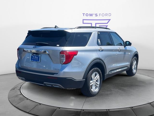Certified 2022 Ford Explorer XLT w/ Equipment Group 202A AWD/4WD image 6