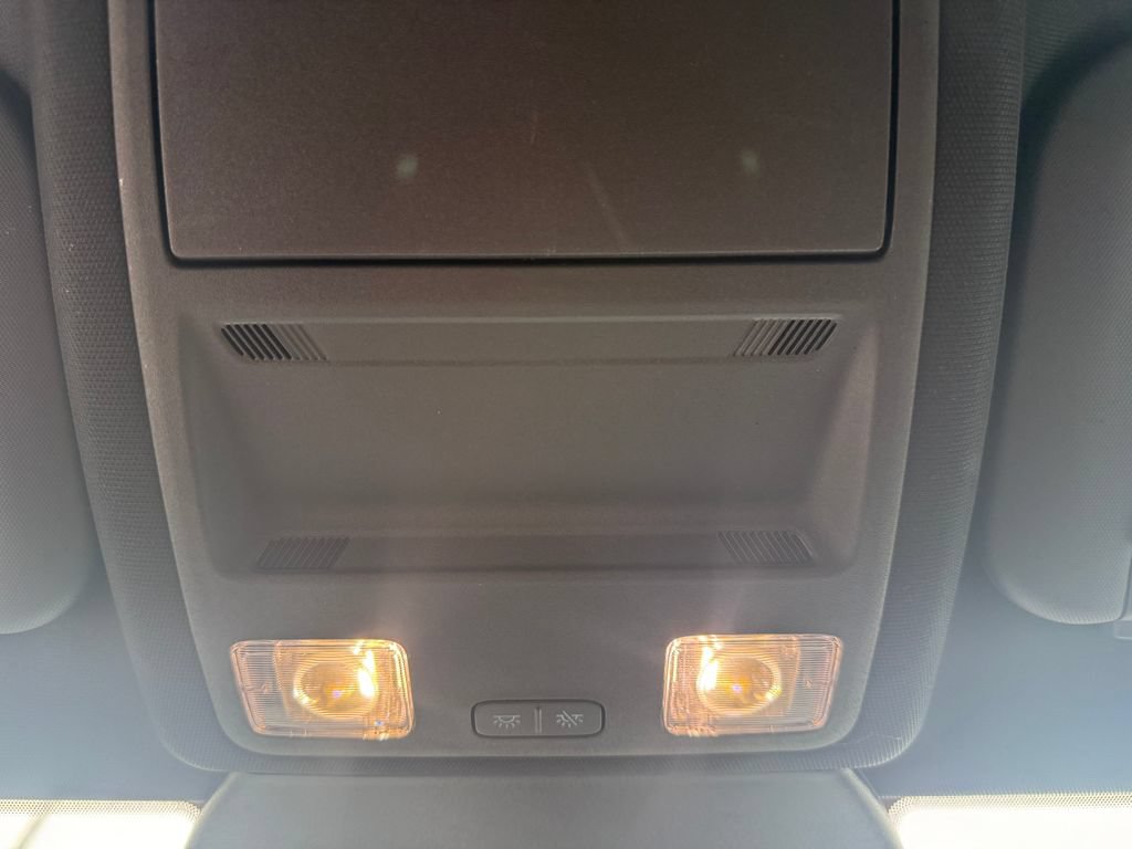 Certified 2025 Ford Escape ST-Line Select AWD/4WD image 31