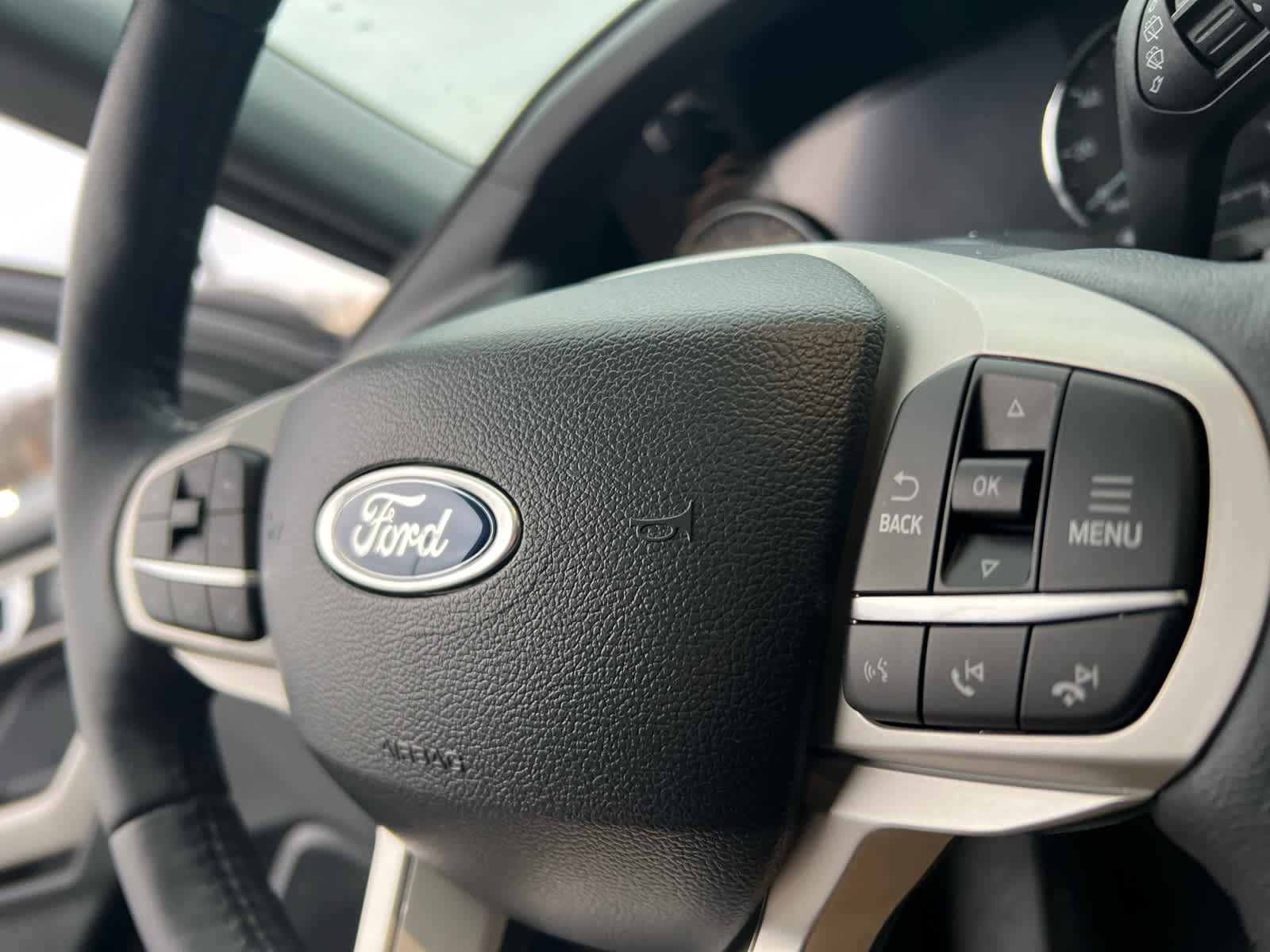 Certified 2023 Ford Explorer XLT w/ Equipment Group 202A image 18