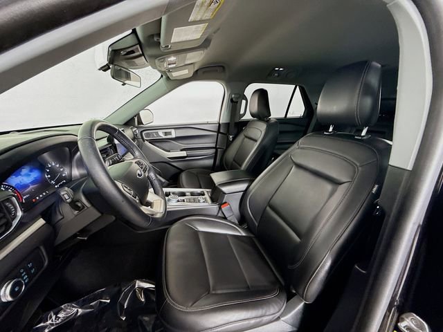 Certified 2022 Ford Explorer XLT w/ Equipment Group 202A image 20