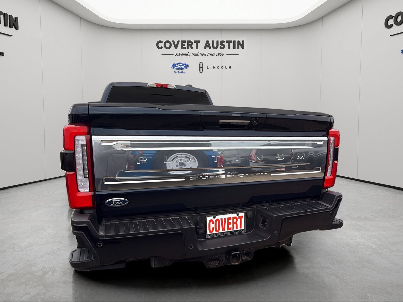 Certified 2024 Ford F250 Platinum w/ Tremor Off-Road Package AWD/4WD image 5