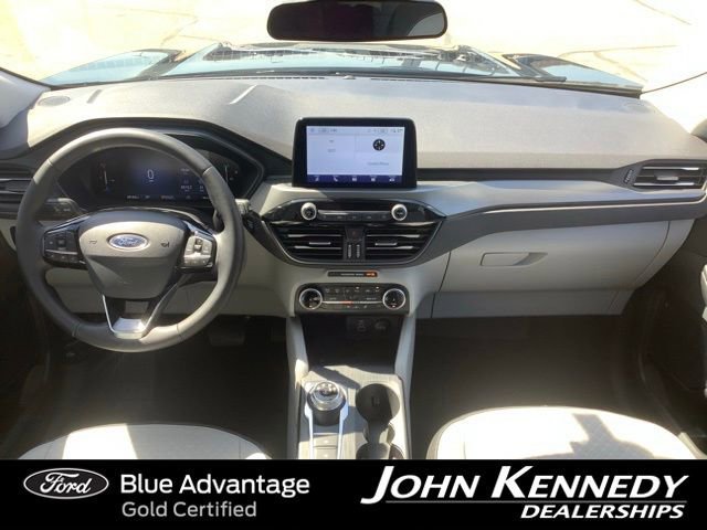 Certified 2025 Ford Escape Active w/ Cold Weather Package AWD/4WD image 17