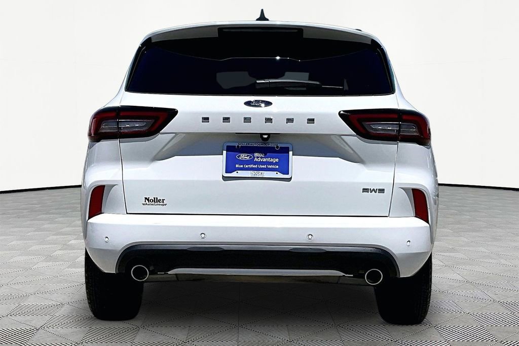 Certified 2024 Ford Escape ST-Line w/ Tech Pack #1 AWD/4WD image 4