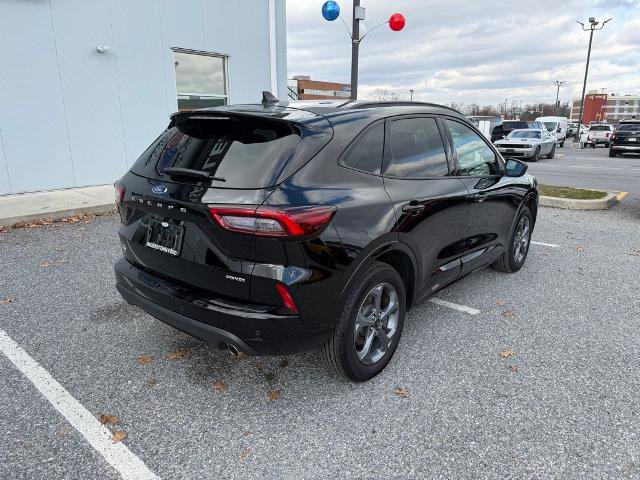 Certified 2023 Ford Escape ST-Line w/ Tech Pack #1 image 8