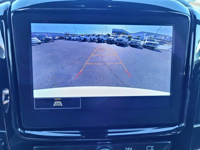 Used 2023 Chevrolet Traverse LT image 17