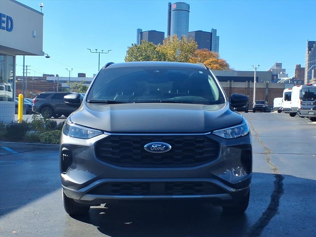 Certified 2023 Ford Escape ST-Line w/ Tech Pack #1 image 6