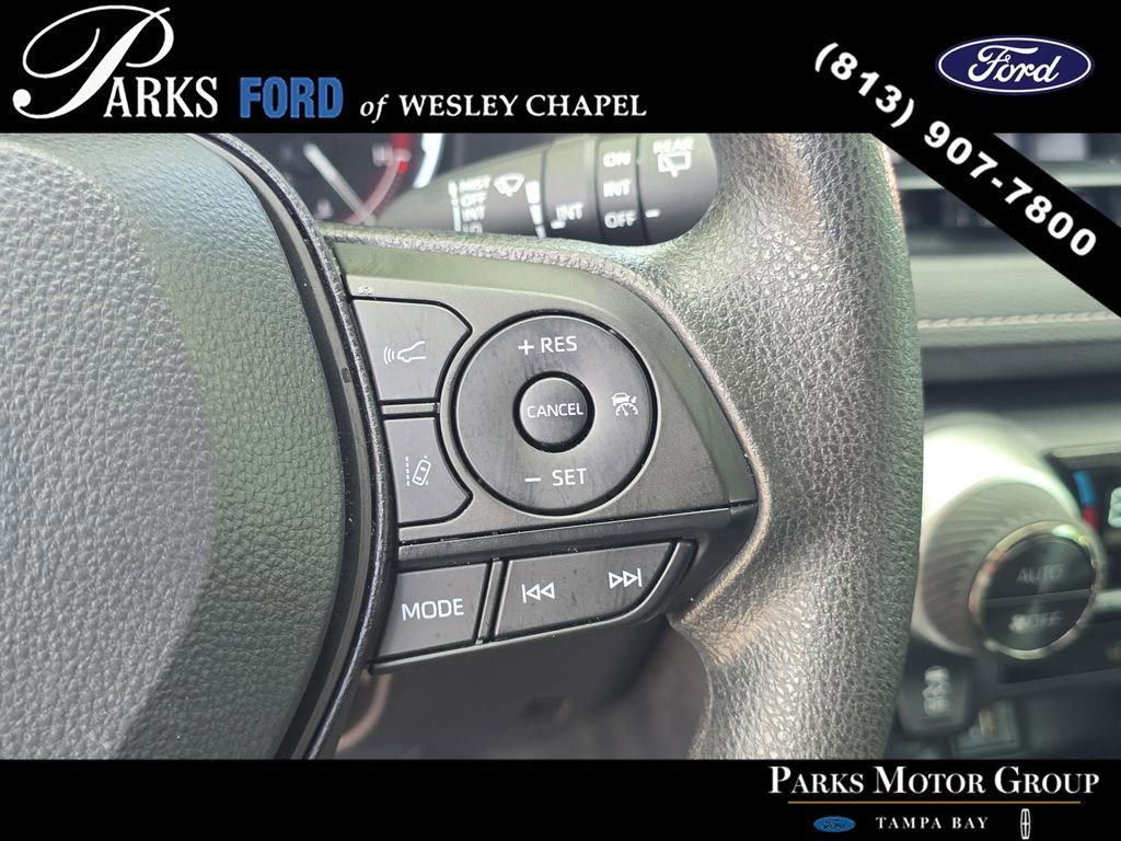 Used 2025 Toyota RAV4 XLE w/ Convenience Package image 31