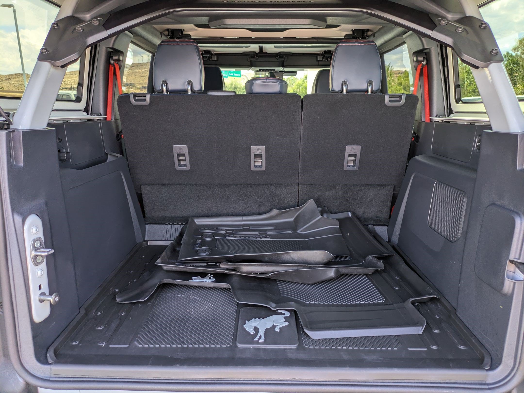 Certified 2026 Ford Bronco Raptor w/ Interior Carbon Fiber Pack AWD/4WD image 30