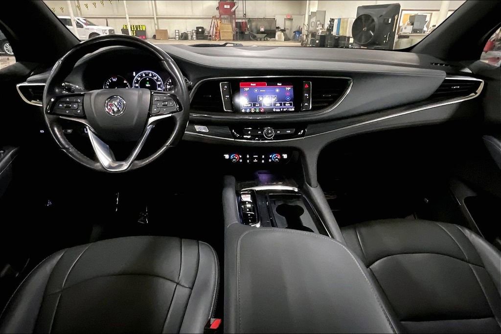 Used 2024 Buick Enclave Premium AWD/4WD image 14
