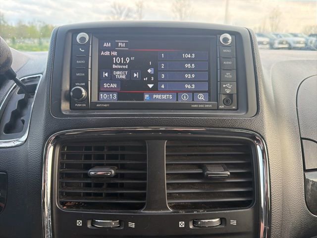 Used 2018 Dodge Grand Caravan SE FWD image 20