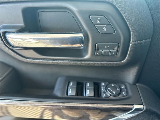 Used 2022 Chevrolet Silverado 2500 LTZ w/ LTZ Convenience Package image 14