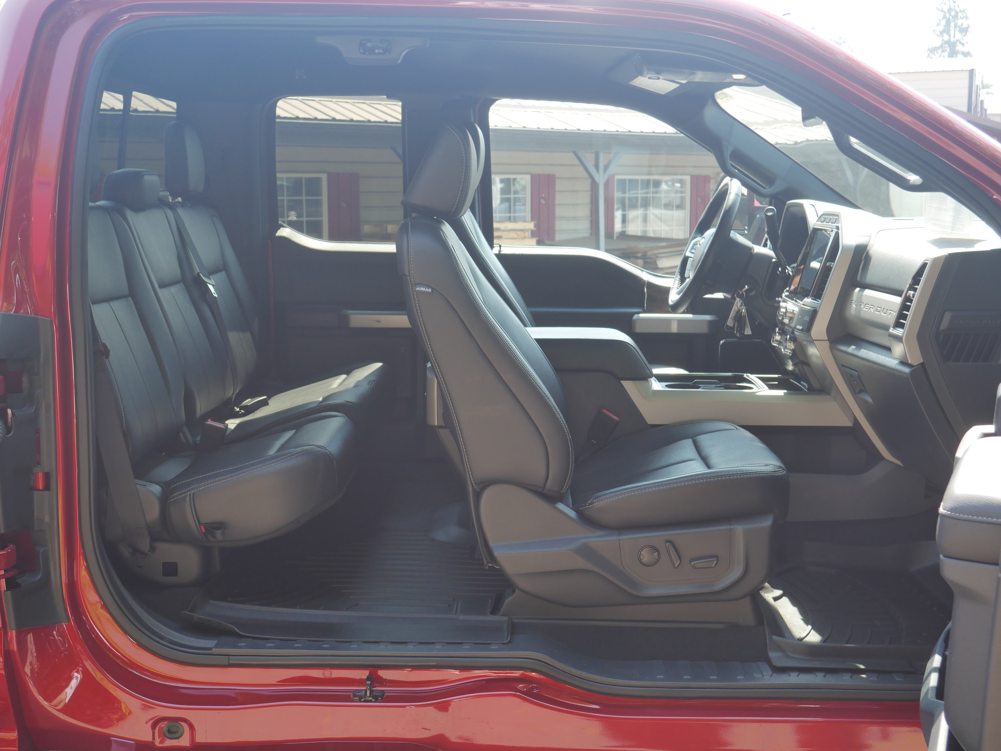 Certified 2022 Ford F250 Lariat w/ Chrome Package AWD/4WD image 31