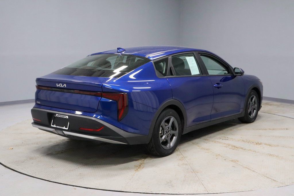 Used 2025 Kia K4 LXS image 5