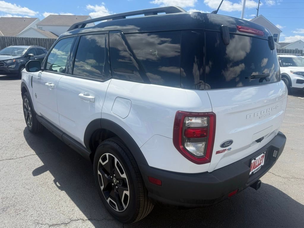 Certified 2022 Ford Bronco Sport Outer Banks w/ Tech Package AWD/4WD image 5