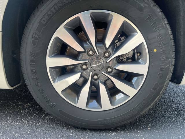 Used 2021 Chrysler Pacifica Touring-L FWD image 11