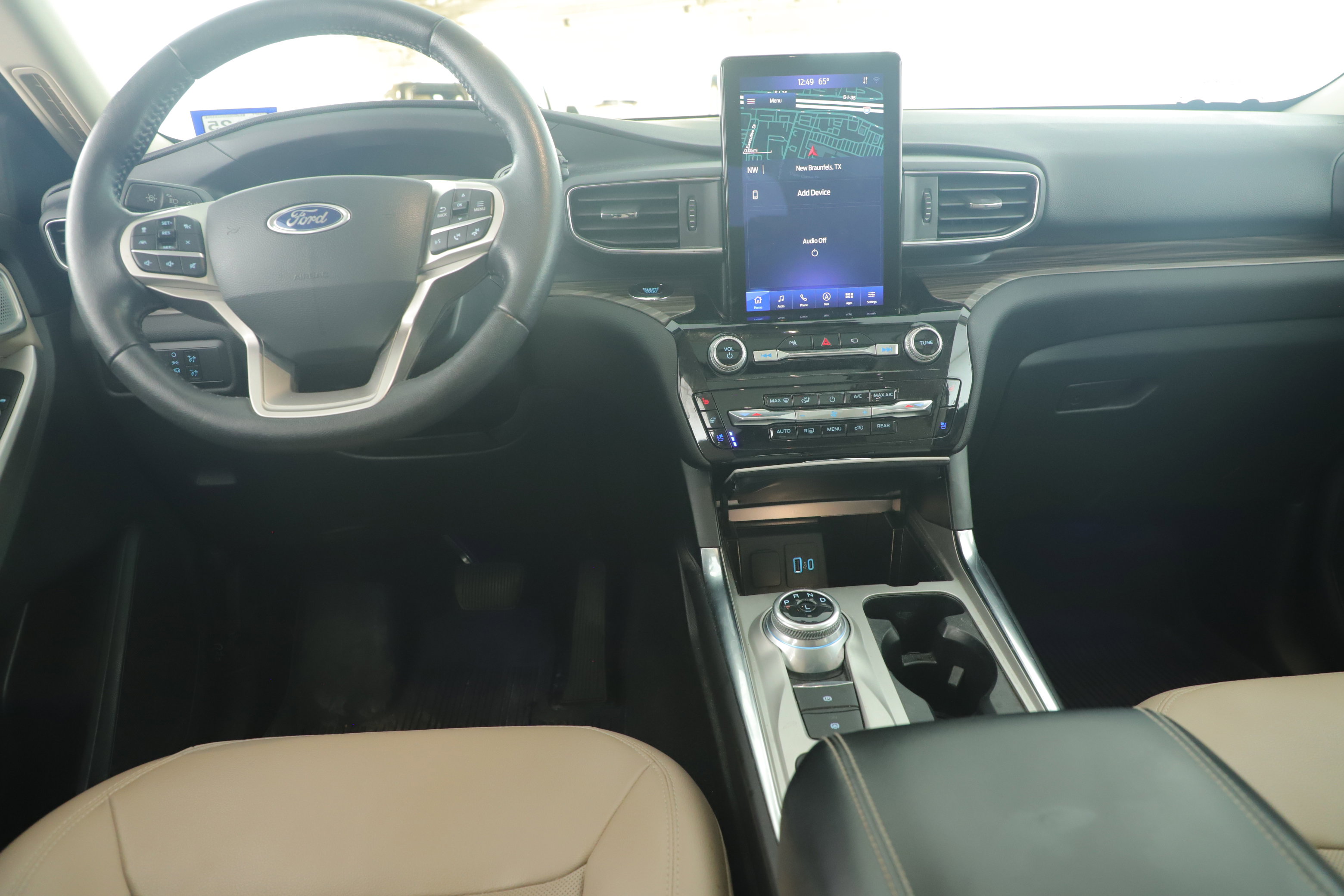 Certified 2022 Ford Explorer Limited w/ Limited Technology Package image 18