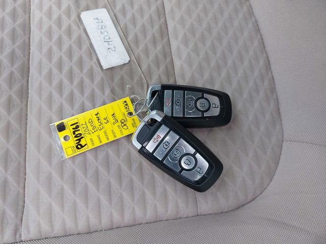 Certified 2022 Ford Escape SE w/ SE Sport Appearance Package FWD image 34
