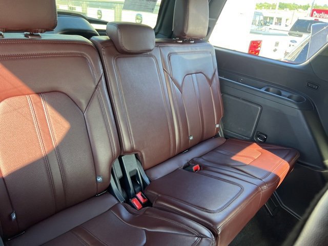 Certified 2023 Ford Expedition Limited image 28