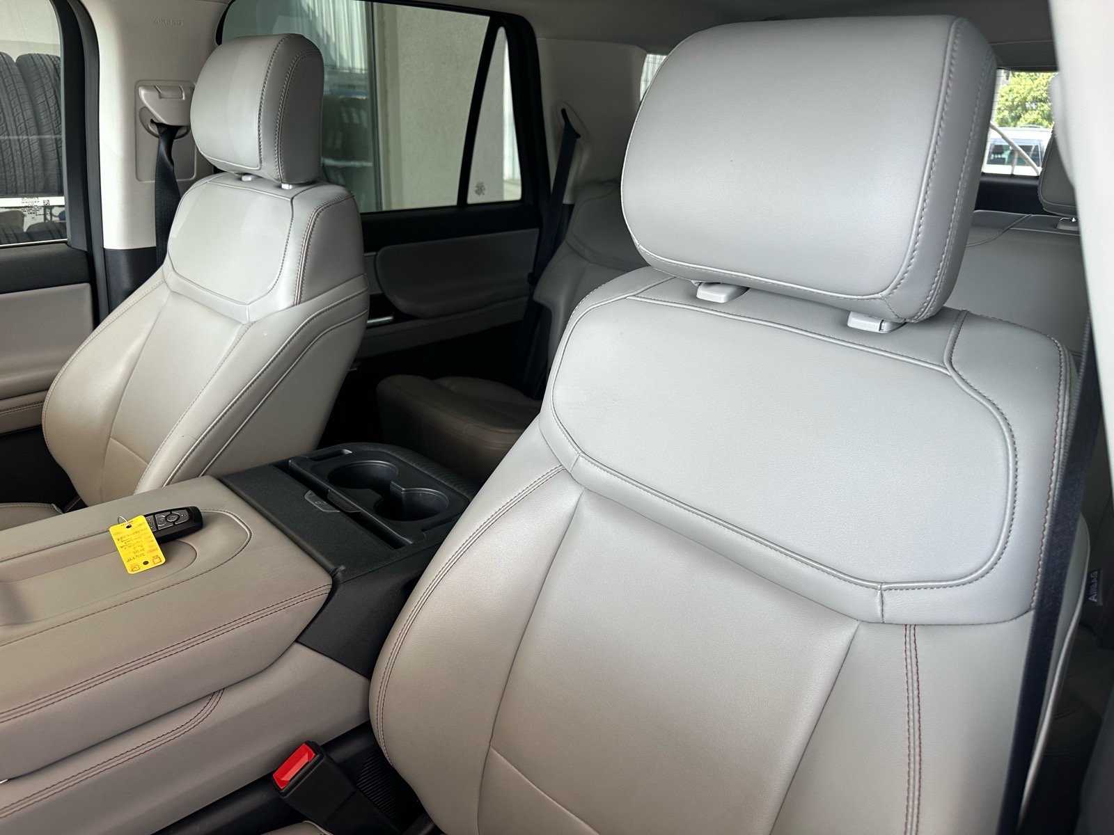 Certified 2025 Ford Expedition Active AWD/4WD image 22