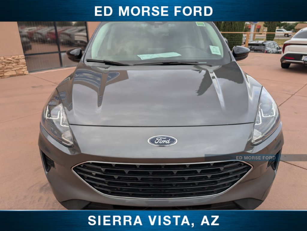 Certified 2022 Ford Escape SE w/ SE Sport Appearance Package FWD image 8