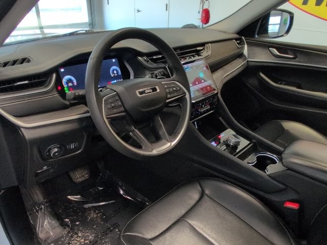 Used 2023 Jeep Grand Cherokee L Limited w/ Luxury Tech Group II AWD/4WD image 11