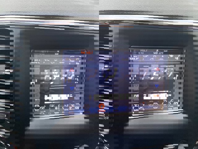 Used 2018 Jeep Grand Cherokee Laredo image 16