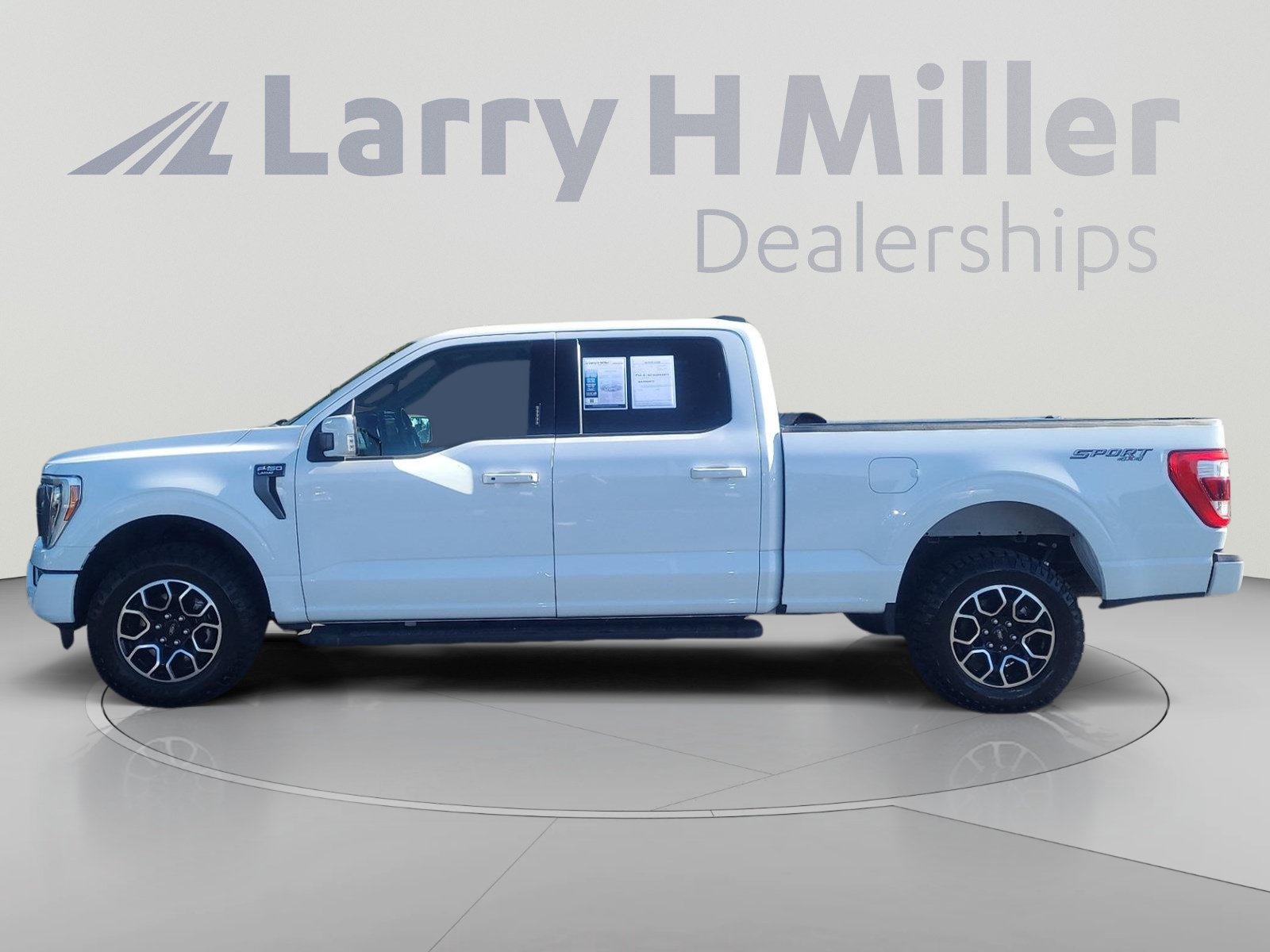 Certified 2022 Ford F150 Lariat w/ Equipment Group 502A High AWD/4WD image 2