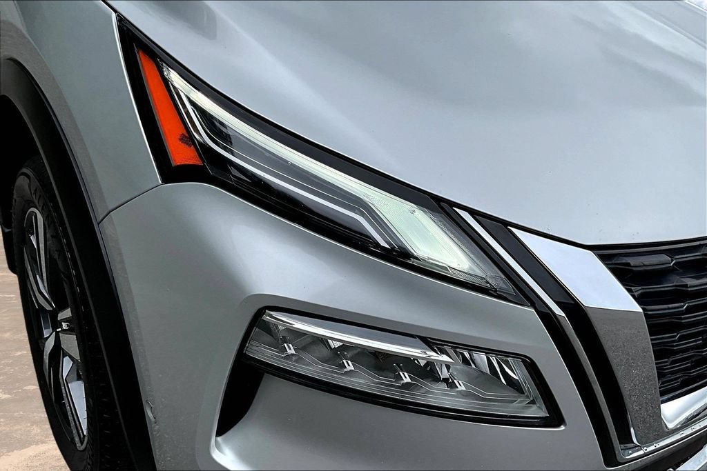 Used 2021 Nissan Rogue Platinum FWD image 34