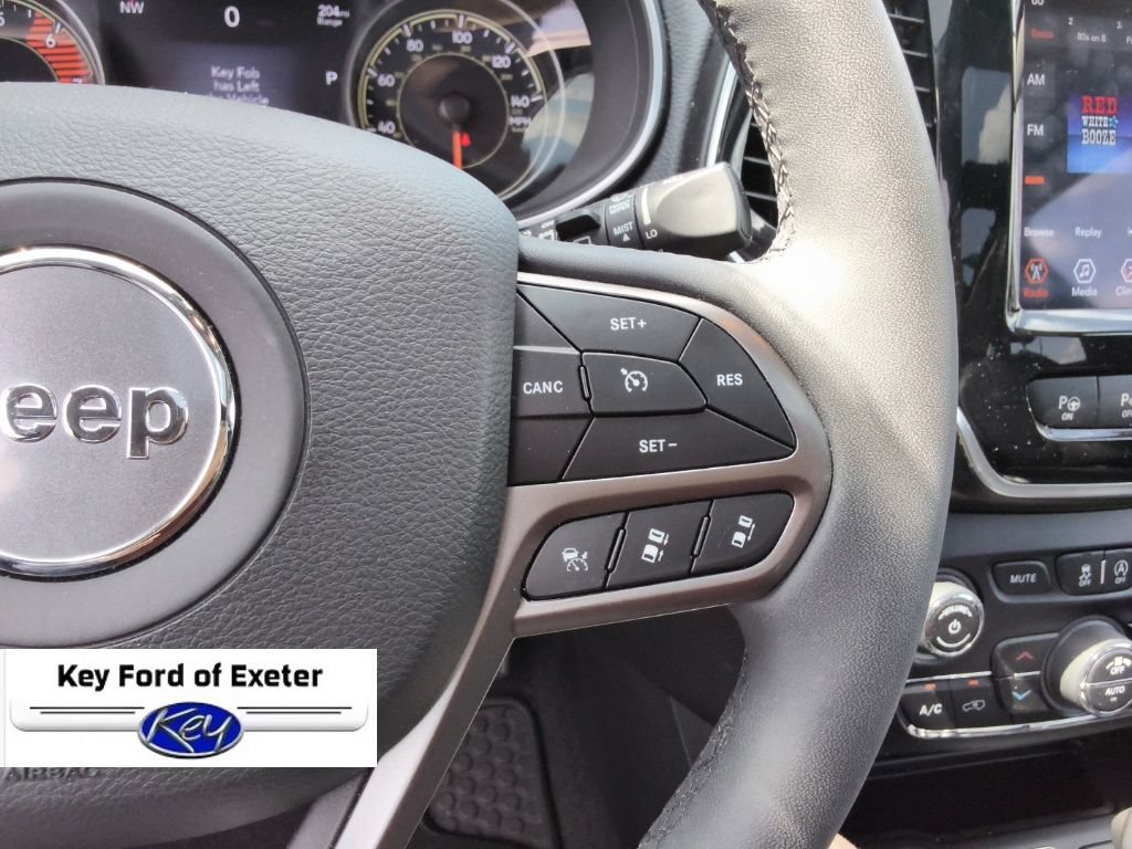 Used 2022 Jeep Cherokee Limited AWD/4WD image 27