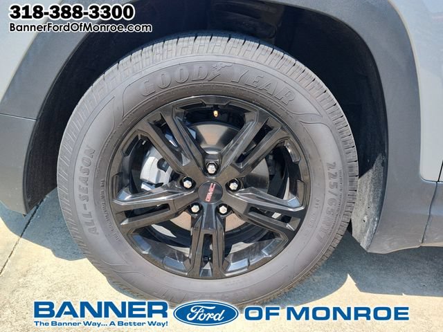 Used 2024 GMC Terrain AT4 w/ Infotainment Package II AWD/4WD image 13