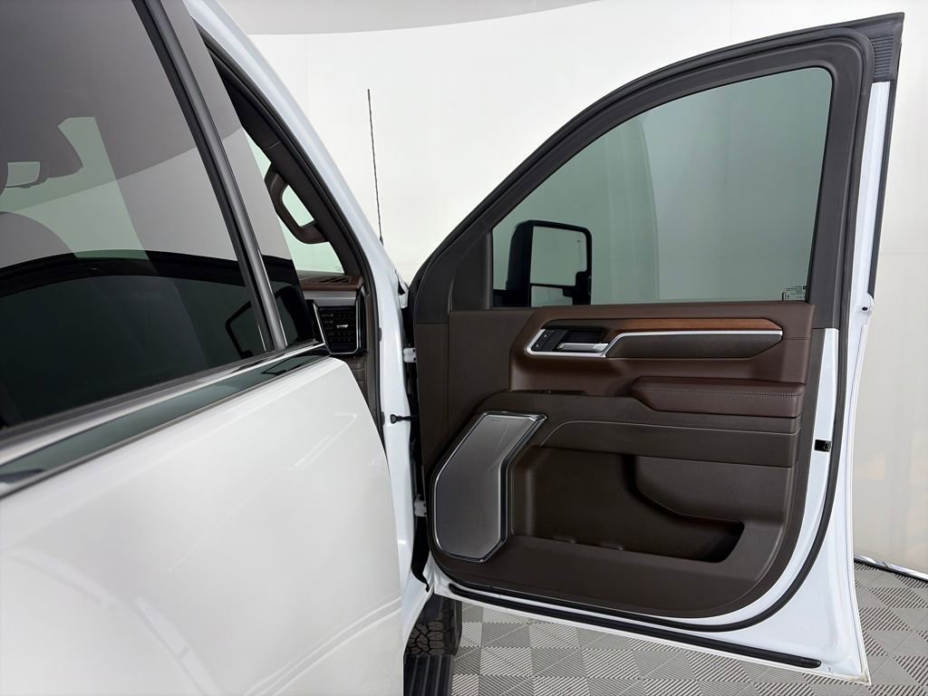 Used 2025 GMC Sierra 2500 Denali w/ Denali Reserve Package image 31