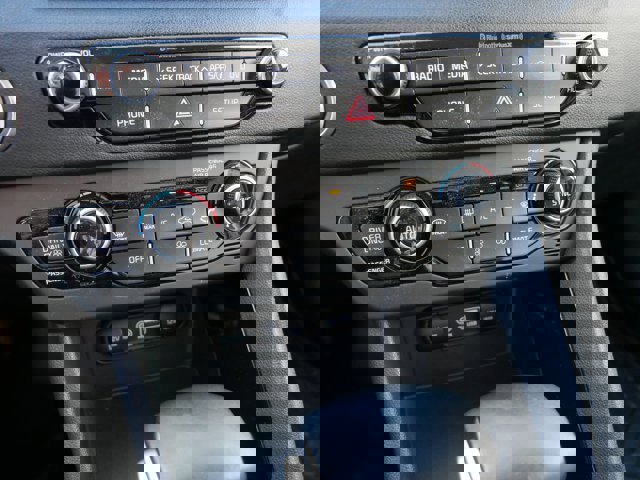 Used 2019 Kia Niro EX image 27