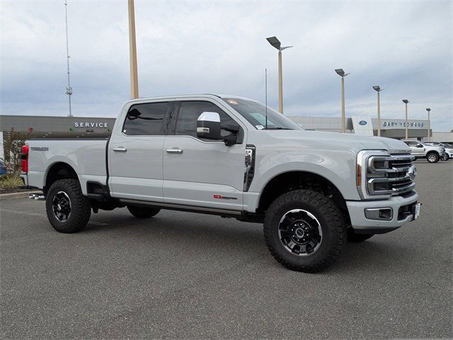 Certified 2025 Ford F350 Platinum w/ Platinum Plus Package image 2