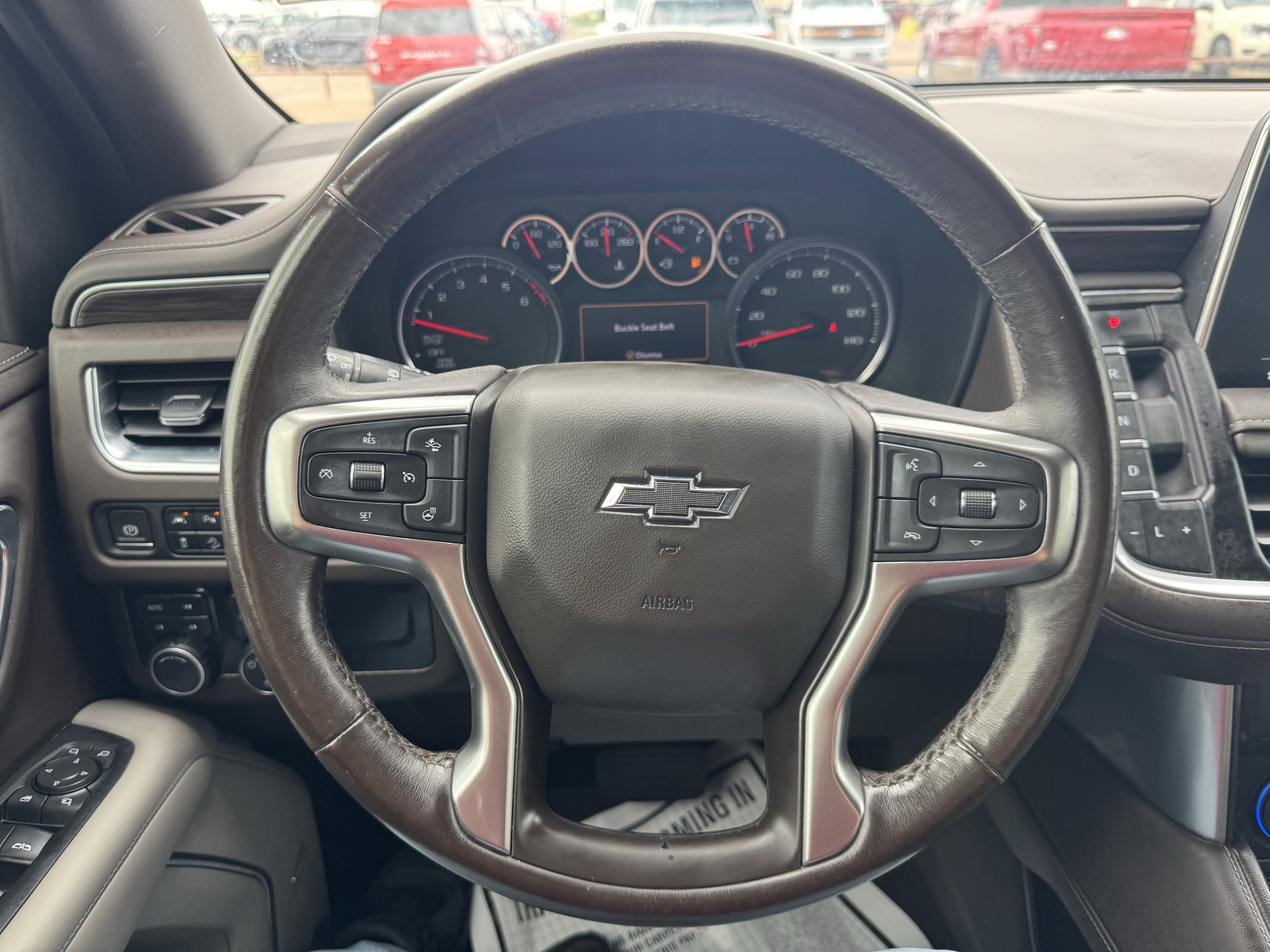 Used 2021 Chevrolet Tahoe Z71 w/ Luxury Package AWD/4WD image 10