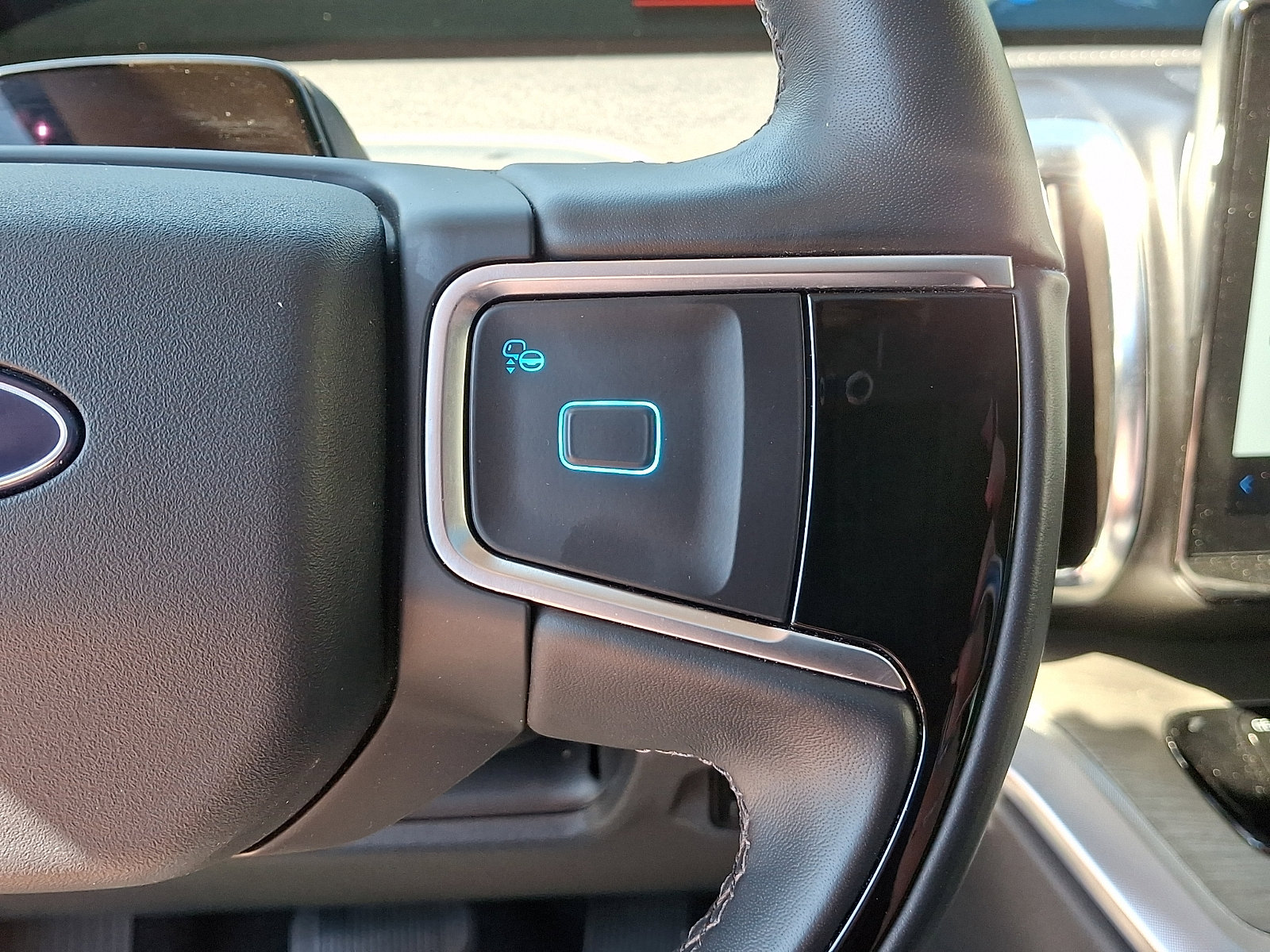 Certified 2025 Ford Expedition Platinum AWD/4WD image 25