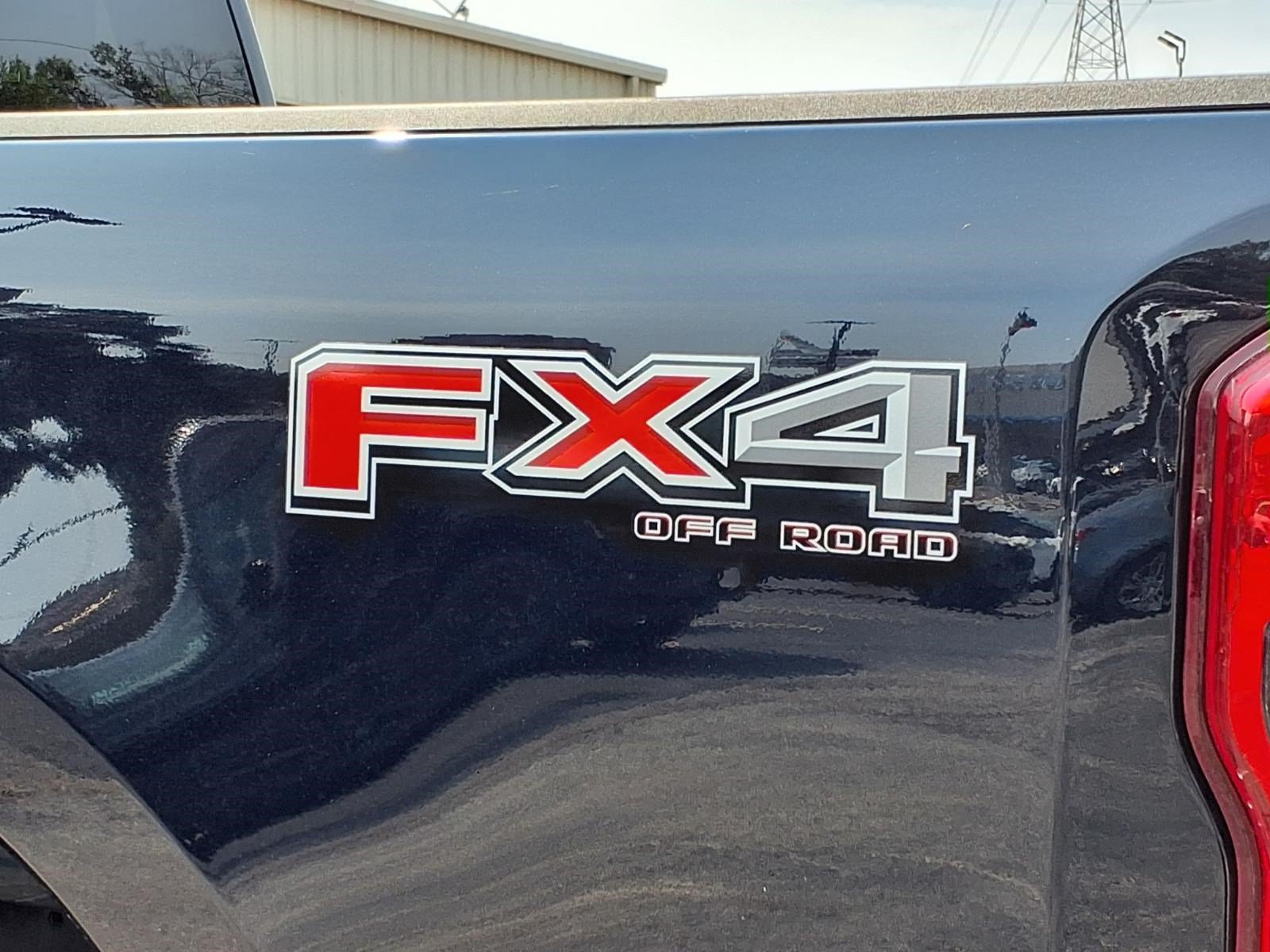 Certified 2025 Ford F250 XL w/ STX Appearance Package AWD/4WD image 11