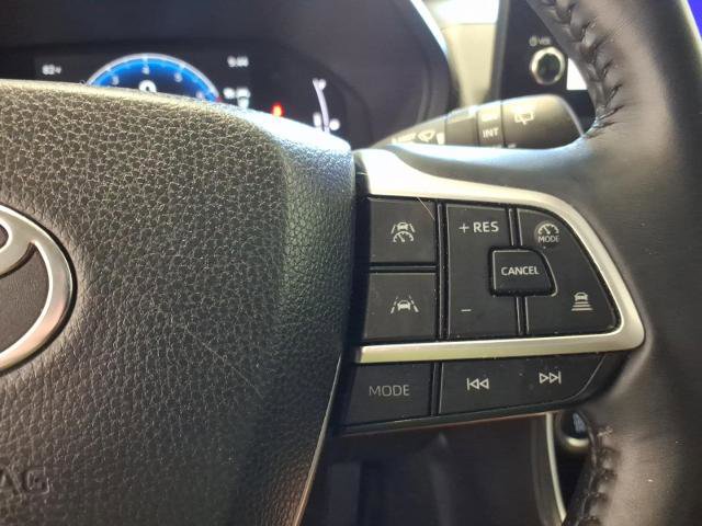 Used 2024 Toyota Grand Highlander FWD image 16