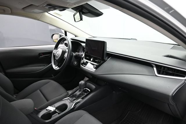 Used 2024 Toyota Corolla LE FWD image 30