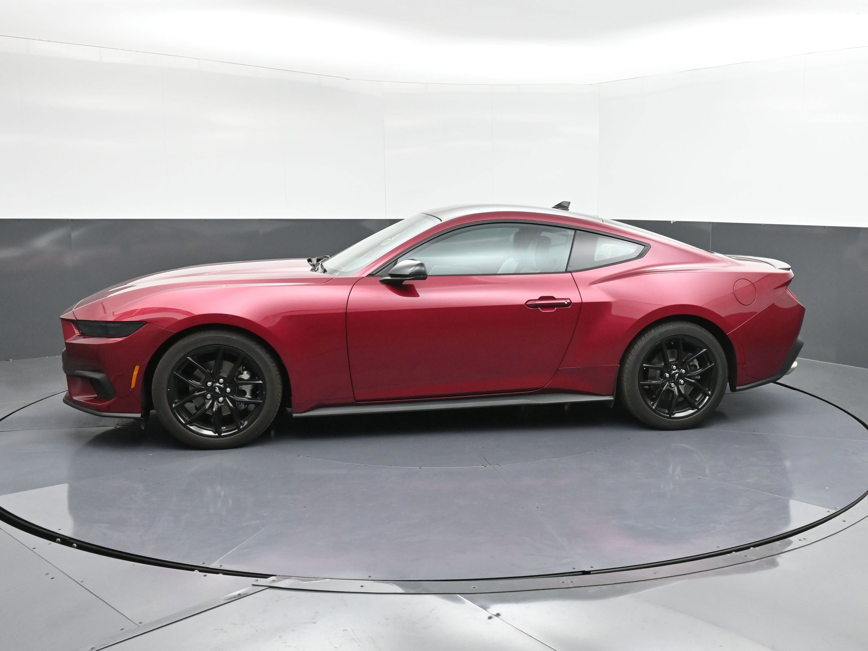 Certified 2025 Ford Mustang Premium image 5