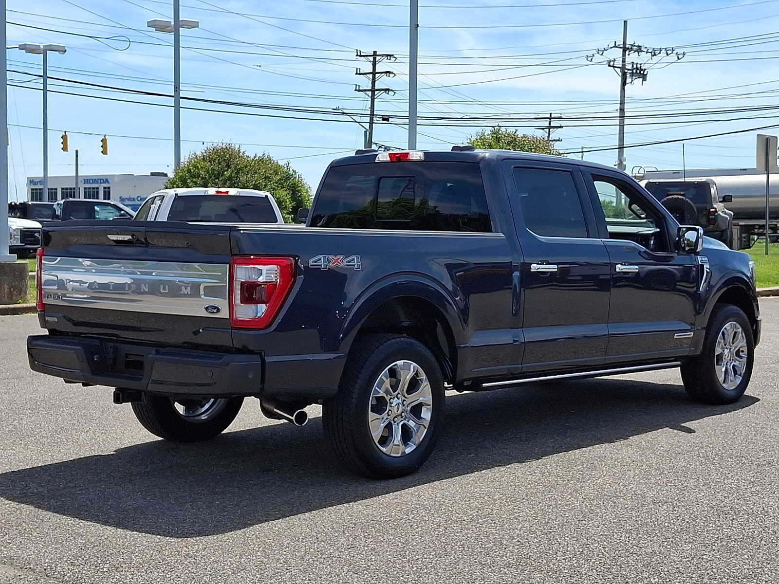 Certified 2022 Ford F150 Platinum w/ Equipment Group 701A High AWD/4WD image 11
