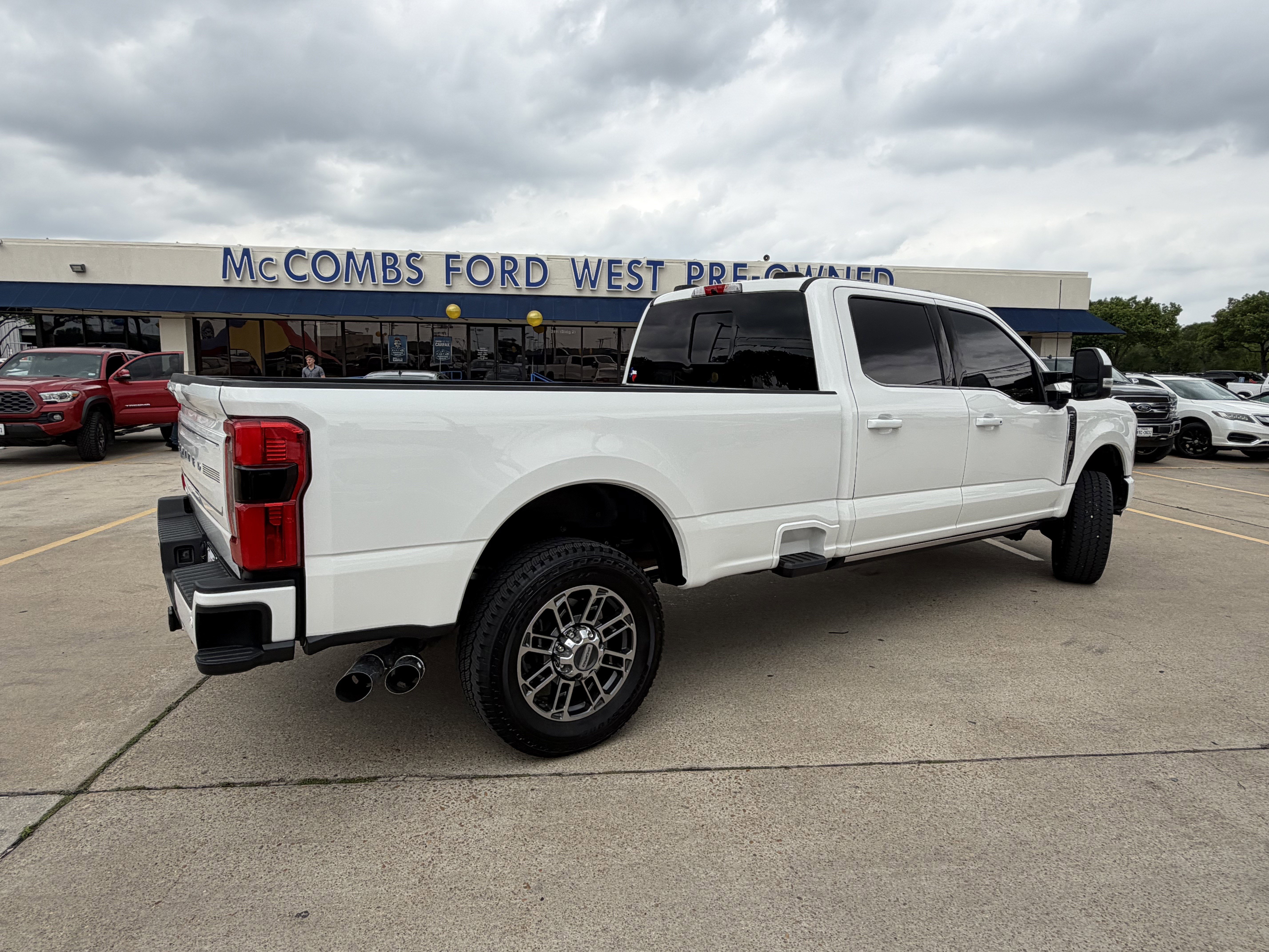Certified 2024 Ford F250 Limited w/ FX4 Off-Road Package image 4