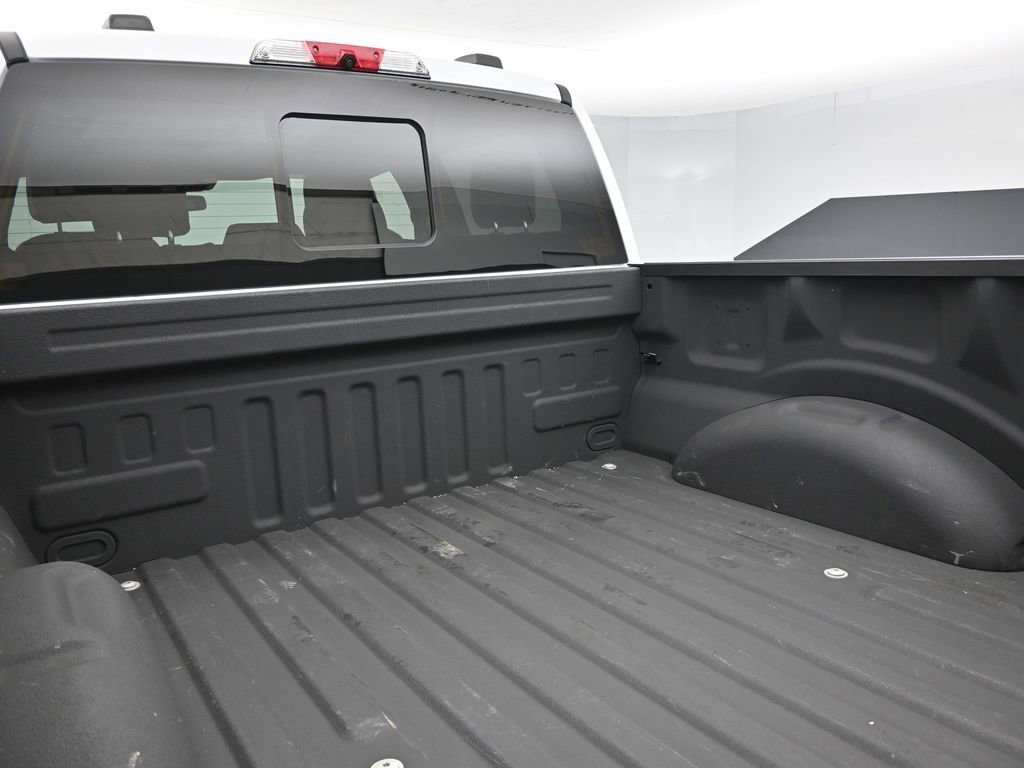 Certified 2022 Ford F150 Lariat w/ Equipment Group 502A High image 25